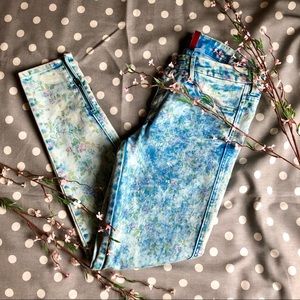 🔥𝟻/$𝟸𝟶🔥NWOT H&M MotoZip Floral Jeans